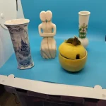 FANTASTIC SALE £1 START OF GENERAL AND COLLECTIBLE TIMED AUCTION, LARGE SELECTION OF CERAMIC ITEMS OF NEW AND VINTAGE JEWELLERY NEW ITEMS — image 3