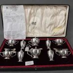 Antiques, Furniture, Jewellery and Collectables — image 1
