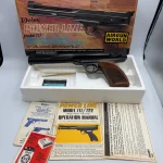 Live in Person and Online Vintage Antiques and Collectables Auction including Gold, Silver, Coins, Furniture, Militaria, Brassware, Cameras, Glass & More Plus a Large Toy Section to Finish. — image 19