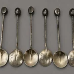 Antiques, Furniture, Jewellery and Collectables — image 10