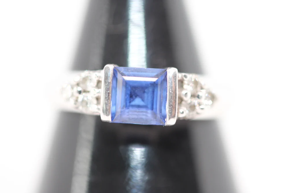 LIVE General Auction – Jewellery, Watches, Glass, Ceramics & collectables