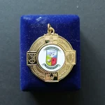 WEEKLY AUCTION OF COLLECTABLE, ANTIQUE AND VINTAGE ITEMS, ARTWORKS AND JEWELLERY . MUST SEE — image 8