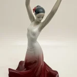 Saturday 11th April – Lladro & Royal Doulton & Worcester Figurine Sale — image 7