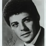 Autograph auction Football, Space, TV/Film, Military, Historic photos, covers and books. — image 9