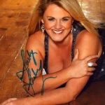LIVE AUTOGRAPH AUCTION MUSIC, ENTERTAINMENT — image 5
