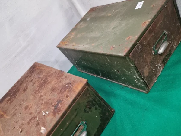 General Auction including a number of high-end Modern and Victorian and Edwardian Furniture. Villeroy and Boch, Brook…
