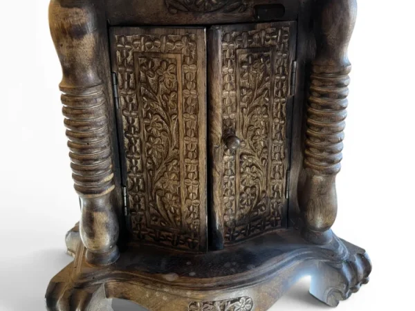 QC Auctions April Sale – Antiques, Interiors & Collectables – 359 Lots