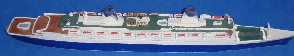 LIVE AUCTION MILITARY, ROYAL NAVY MODELS AND COLLECTABLES.