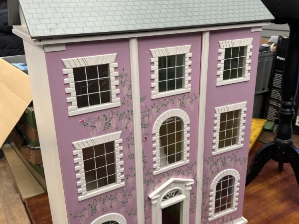 First Auction of the Year, including Jewellery, Watches, Pens, Whistles, Lots of Crafting items, Plus the usual, Anti…