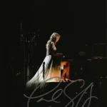 LIVE AUTOGRAPH AUCTION SPORT,MUSIC ENTERTAINMENT ,MILITARY AND COLLECTABLES — image 1