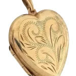 Easter Weekend Automatic Auction (Jewellery, Watches, Designer Items, Militaria, Coins, Asian Antiques and Collectabl… — image 14