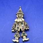 Live In Person and Online Vintage Antiques and Collectables Auction including Gold, Silver, Furniture, Mirrors, Brass… — image 3