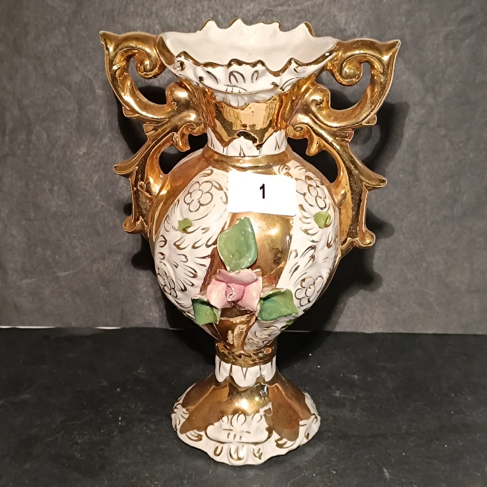 WEEKLY AUCTION OF COLLECTABLE, ANTIQUE AND VINTAGE ITEMS, ARTWORKS AND JEWELLERY . MUST SEE