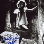 LIVE AUTOGRAPH AUCTION MUSIC ENTERTAINMENT — image 2