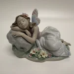 Saturday 11th April – Lladro & Royal Doulton & Worcester Figurine Sale — image 4