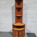 ONLINE AUCTION FURNITURE POTTERY COLLECTIBLES AND SOME SUPRISES — image 15