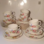WEEKLY AUCTION OF COLLECTABLE, ANTIQUE AND VINTAGE ITEMS, ARTWORKS AND JEWELLERY . MUST SEE! — image 19
