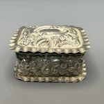 Antiques, Furniture, Jewellery and Collectables — image 1
