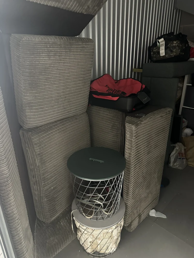 Storage Unit Auction Closing Monday 15th June from 7pm PAYMENT VIA BANK TRANSFER ONLY WITHIN 24 HRS AFTER THE SALE HA…