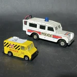 WEEKLY AUCTION OF COLLECTABLE, ANTIQUE AND VINTAGE ITEMS, ARTWORKS AND JEWELLERY . MUST SEE — image 4