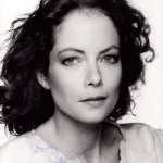ENTERTAINMENT AND MUSIC SIGNED PHOTOS AUCTION — image 1