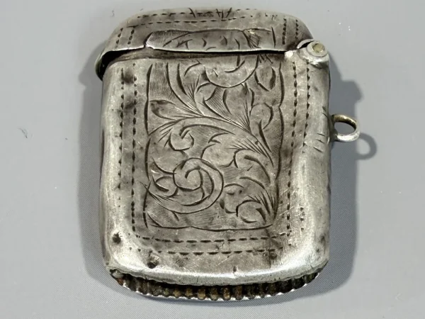 Antiques, Furniture, Jewellery and Collectables