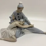 Saturday 11th April – Lladro & Royal Doulton & Worcester Figurine Sale — image 12