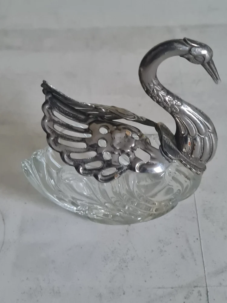 Weekly auction all lots start £1 no reserve collection or delivery gold,silver watches  antiques jewellery & much muc…