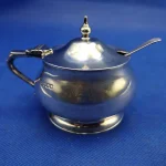 Live In Person and Online Vintage Antiques and Collectables Auction including, Silver, Militaria, Coins, Furniture, M… — image 10