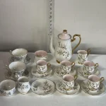 General Sale to include:Gold & Silver Jewellery – Models – Antiques – Vintage & Retro – and much more. — image 23