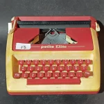 WEEKLY AUCTION OF COLLECTABLE, ANTIQUE AND VINTAGE ITEMS, ARTWORKS AND JEWELLERY . MUST SEE — image 13