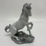 Saturday 11th April – Lladro & Royal Doulton & Worcester Figurine Sale — image 5