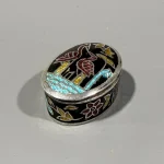 Antiques, Furniture, Jewellery and Collectables — image 9