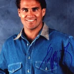 LIVE AUTOGRAPH AUCTION MUSIC ENTERTAINMENT — image 21