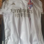 midweek auction all lots start £1 no reserve collection or delivery gold sovereigns silver antiques lots added daily — image 19