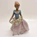 Saturday 11th April – Lladro & Royal Doulton & Worcester Figurine Sale — image 2