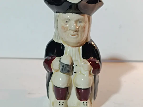 WEEKLY AUCTION OF COLLECTABLE, ANTIQUE AND VINTAGE ITEMS, ARTWORKS AND JEWELLERY . MUST SEE