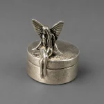 Antiques, Furniture, Jewellery and Collectables — image 8