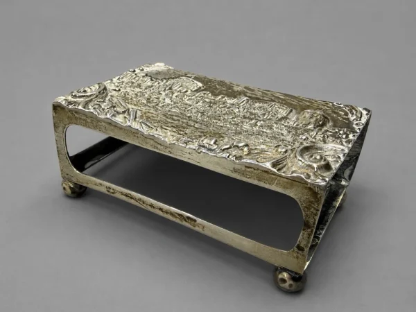 Antiques, Furniture, Jewellery and Collectables