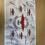 AUTOGRAPHS TV FILM,SPORT AND COLLECTABLES — image 19