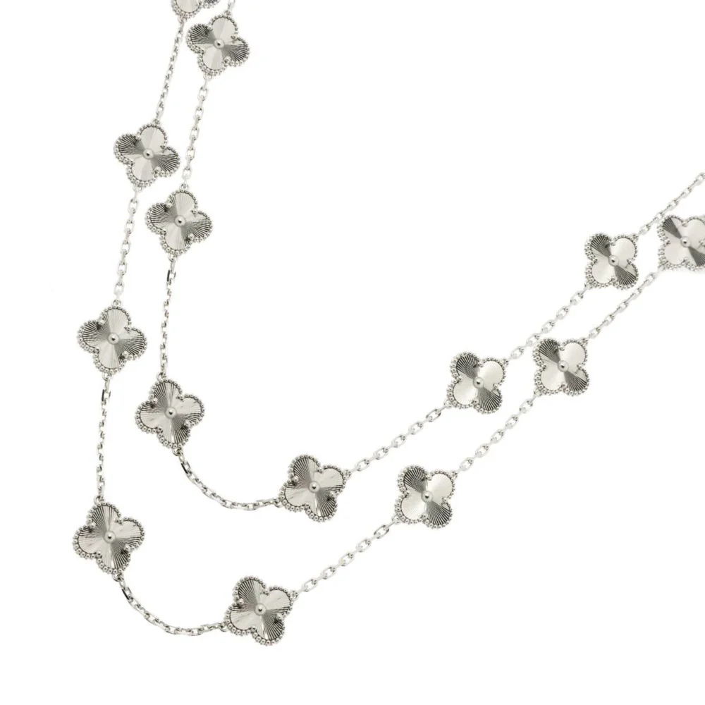 Van Cleef & Arpels, Cartier, Bulgari & Tiffany — Pristine, Boutique-Standard Jewellery Auction