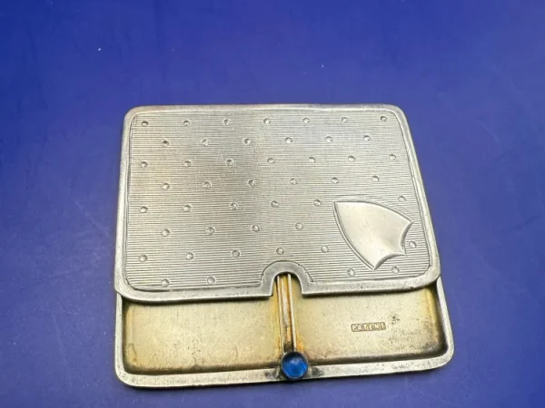 Live In Person and Online Vintage Antiques and Collectables Auction including Gold, Silver, Stamps, Coins, Furniture,…