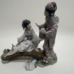 Saturday 11th April – Lladro & Royal Doulton & Worcester Figurine Sale — image 10