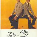 LIVE AUTOGRAPH AUCTION SPORT,MUSIC ENTERTAINMENT ,MILITARY AND COLLECTABLES — image 16