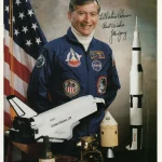 Autograph auction Football, Space, TV/Film, Military, Historic photos, covers and books. — image 15