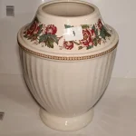 WEEKLY AUCTION OF COLLECTABLE, ANTIQUE AND VINTAGE ITEMS, ARTWORKS AND JEWELLERY . MUST SEE! — image 9