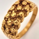 Three-Day General Auction (Jewellery, Watches, Designer Items, Militaria, Coins, Asian Antiques and Collectables) — image 4