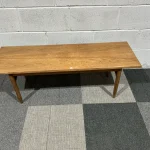 An online auction featuring furniture, silverware, a wide selection of posters, and various pottery items — image 12