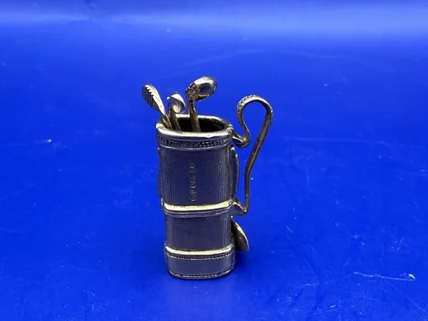 F23 Live In Person and Online Vintage Antiques and Collectables Auction including Gold, Silver, Militaria, Coins, Fur…