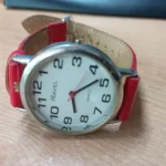 Main Weekly auction all lots start £1 no reserve collection or delivery watches vintage books gold sovereigns silver… — image 19